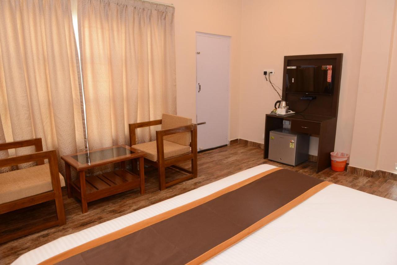Jaldapara Forest Tourist Lodge Jftl Madari Hat Ngoại thất bức ảnh
