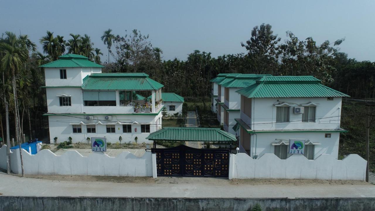 Jaldapara Forest Tourist Lodge Jftl Madari Hat Ngoại thất bức ảnh